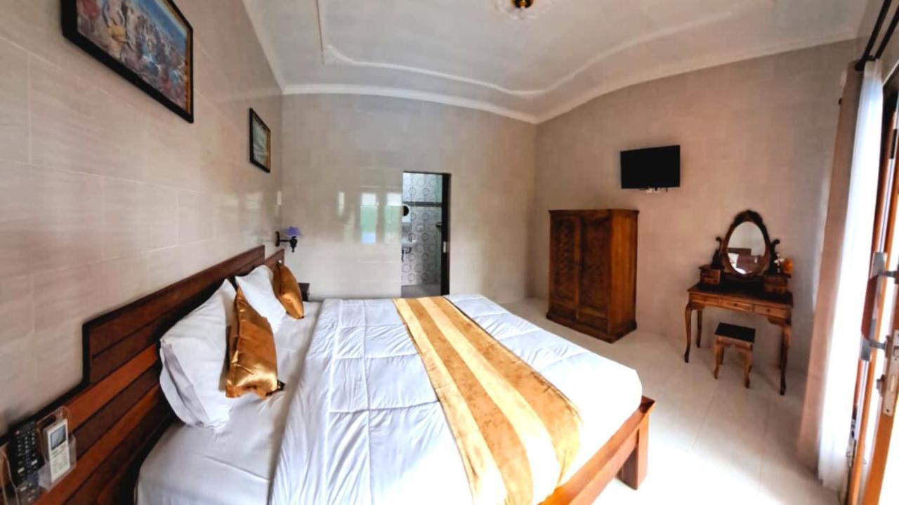 Wahyuga Sari Guest House Nita Salon & Spa Нуса-Лембонган Экстерьер фото